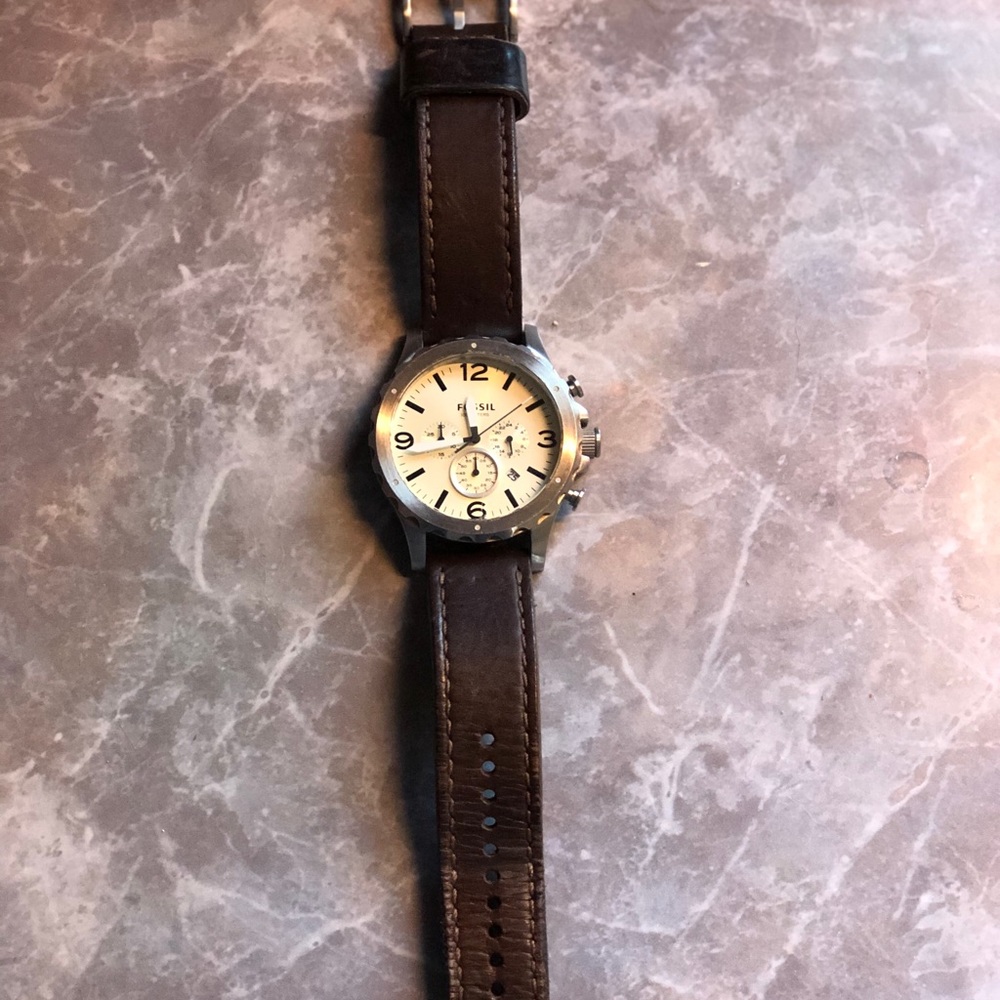 Men’s brown leather chronograph Fossil watch